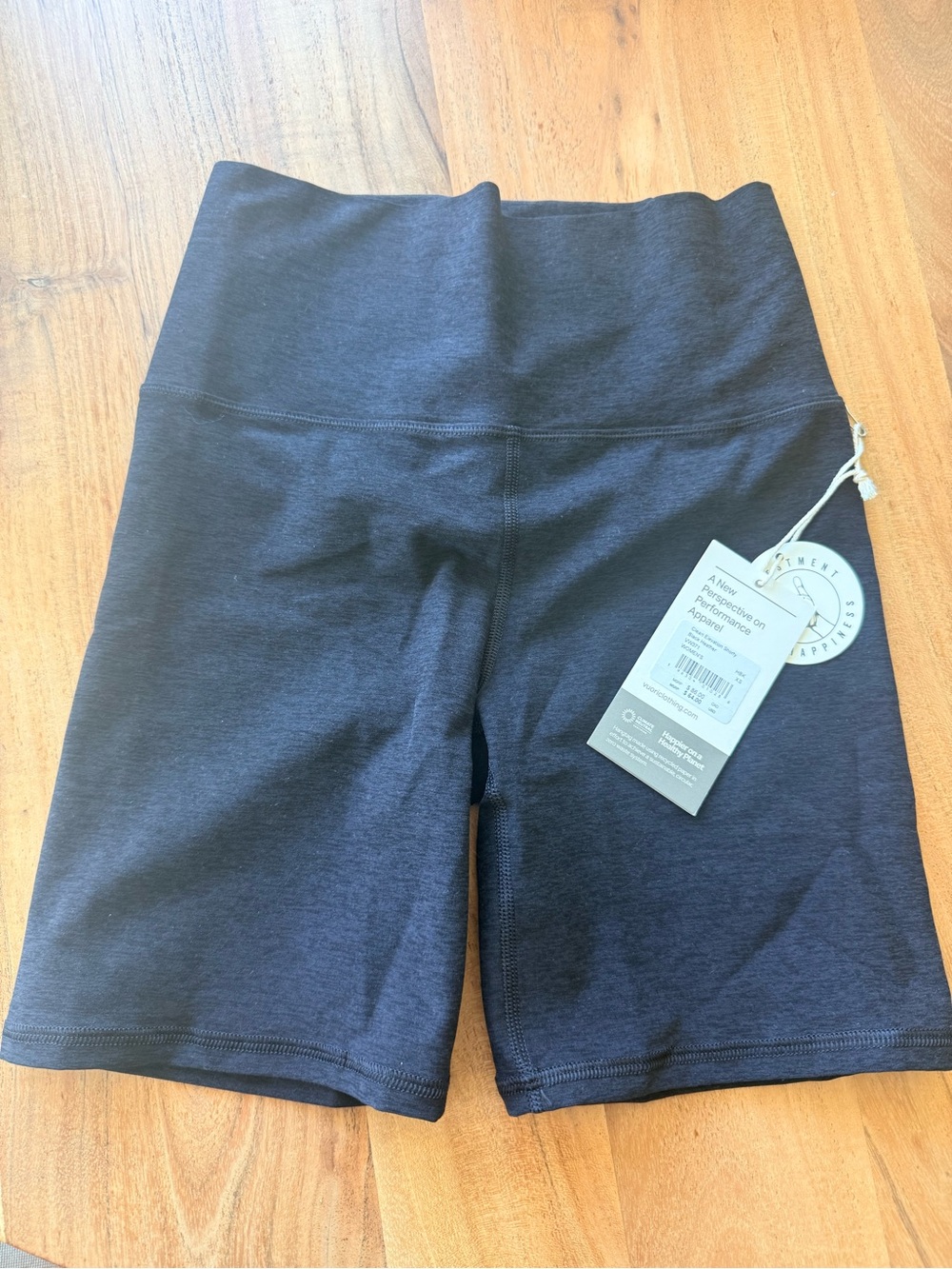 NWT 🖤 Vuori Clean Elevation Shortie Black High-Rise Bike Shorts XS